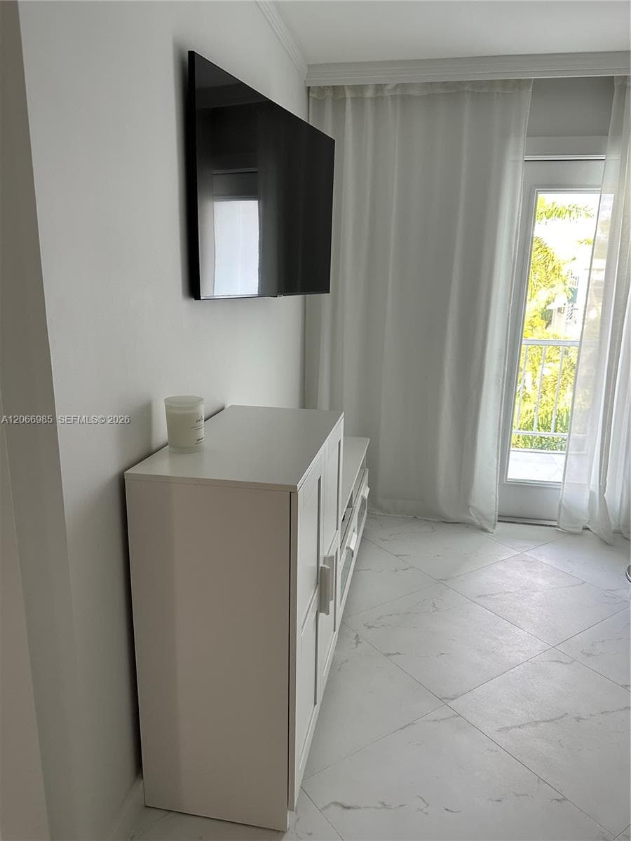 April Song · #423 in Hallandale Beach - Photo 11