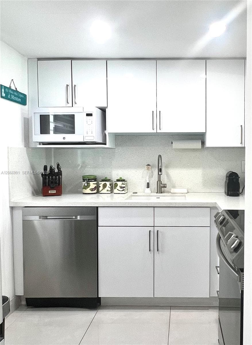 POINT EAST · #T104 in Aventura - Photo 7