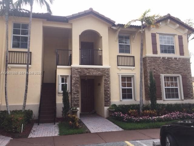 VILLAS AT CARMEL CONDO · #210-30 in Homestead - Photo 1