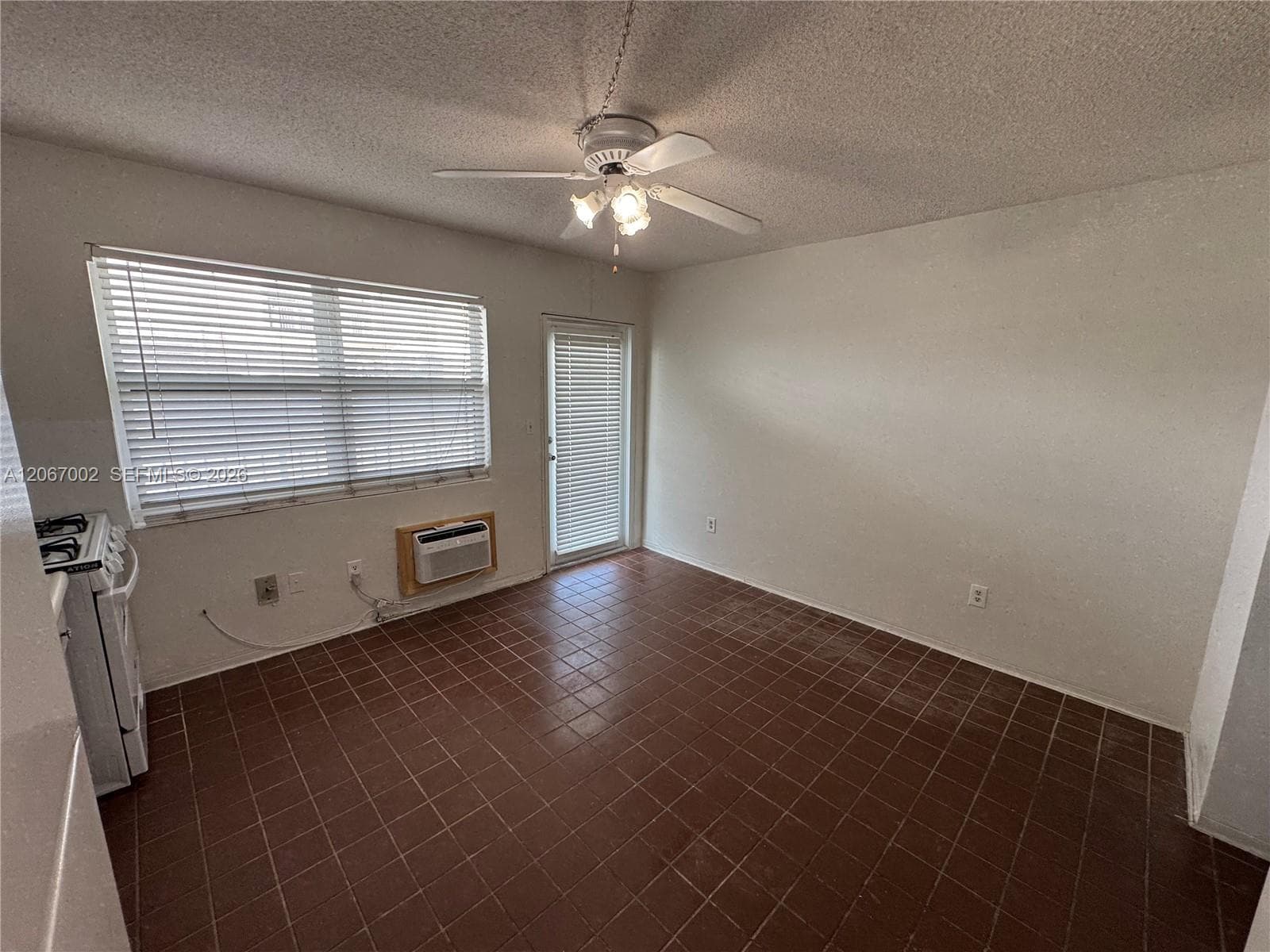 WASHINGTON CENTER CONDO · #311 in Miami Beach - Photo 3
