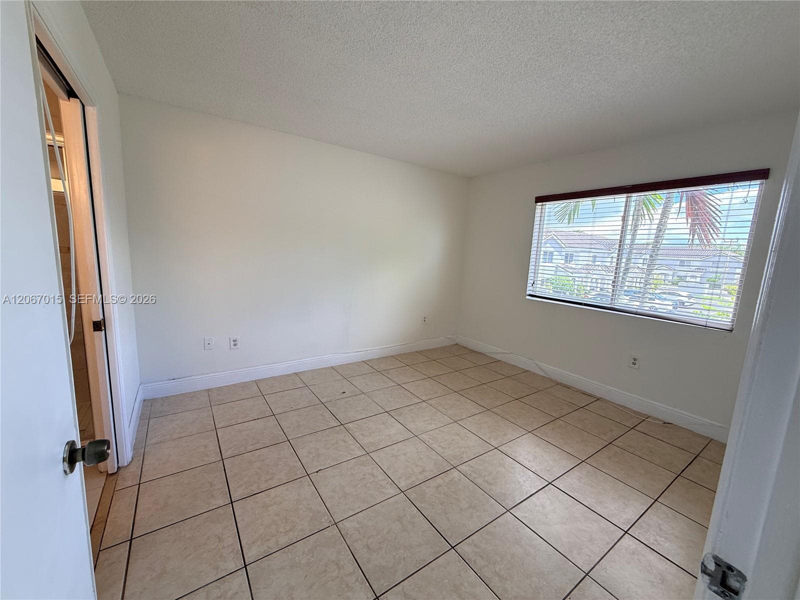 IMAGES OF KENDALL CONDO · #704-7 in Miami - Photo 8