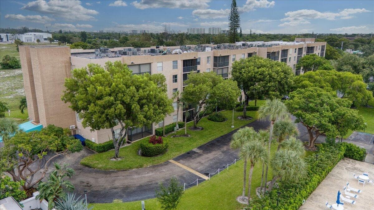 05-5280 NW 2nd Ave Boca (5)