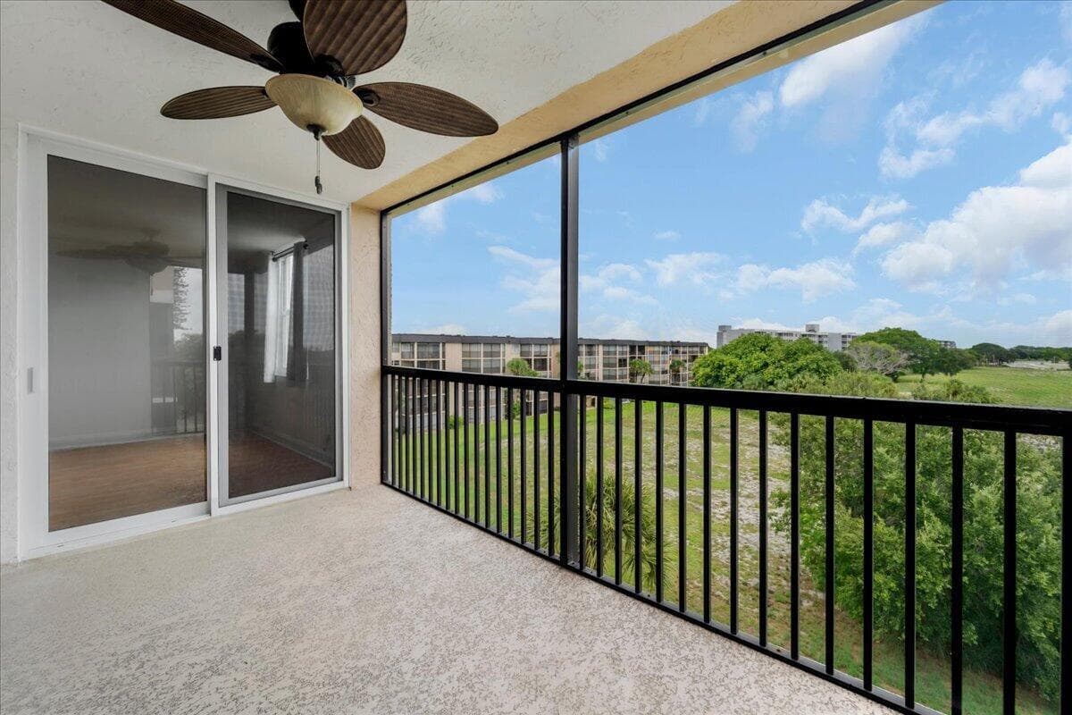 54-5280 NW 2nd Ave Boca (54)