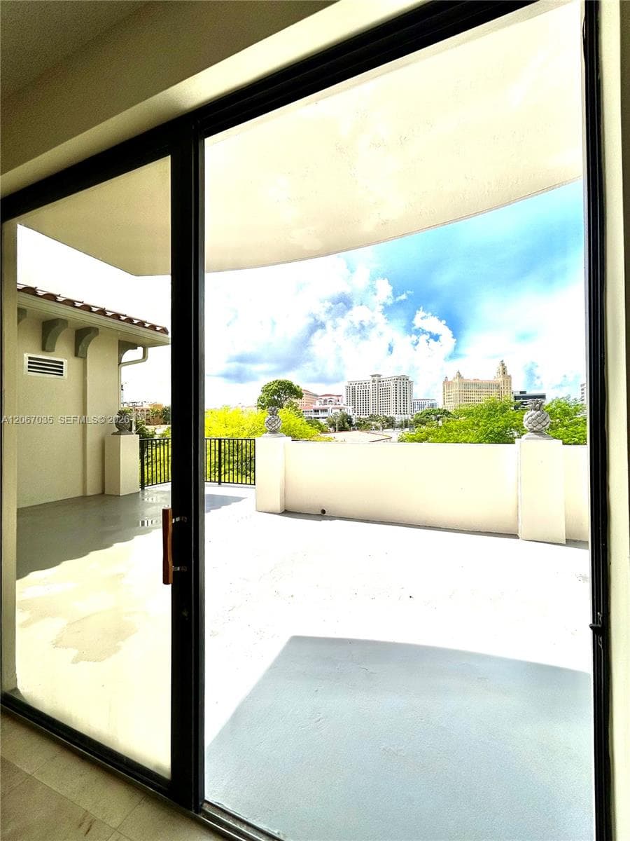 VILLAGE PARK CONDO · #307 in Coral Gables - Photo 28