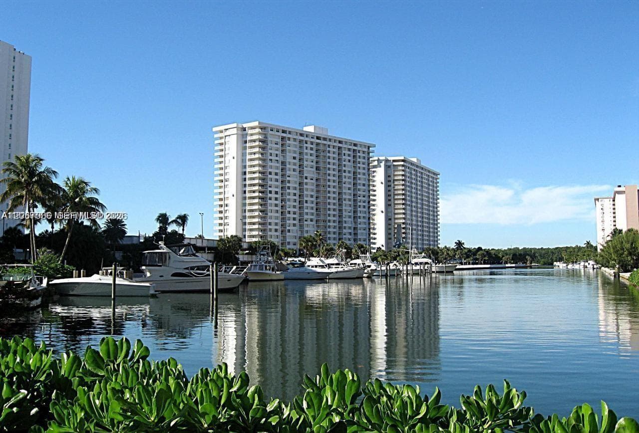 ARLEN HOUSE CONDO · #508 in Sunny Isles Beach - Photo 24