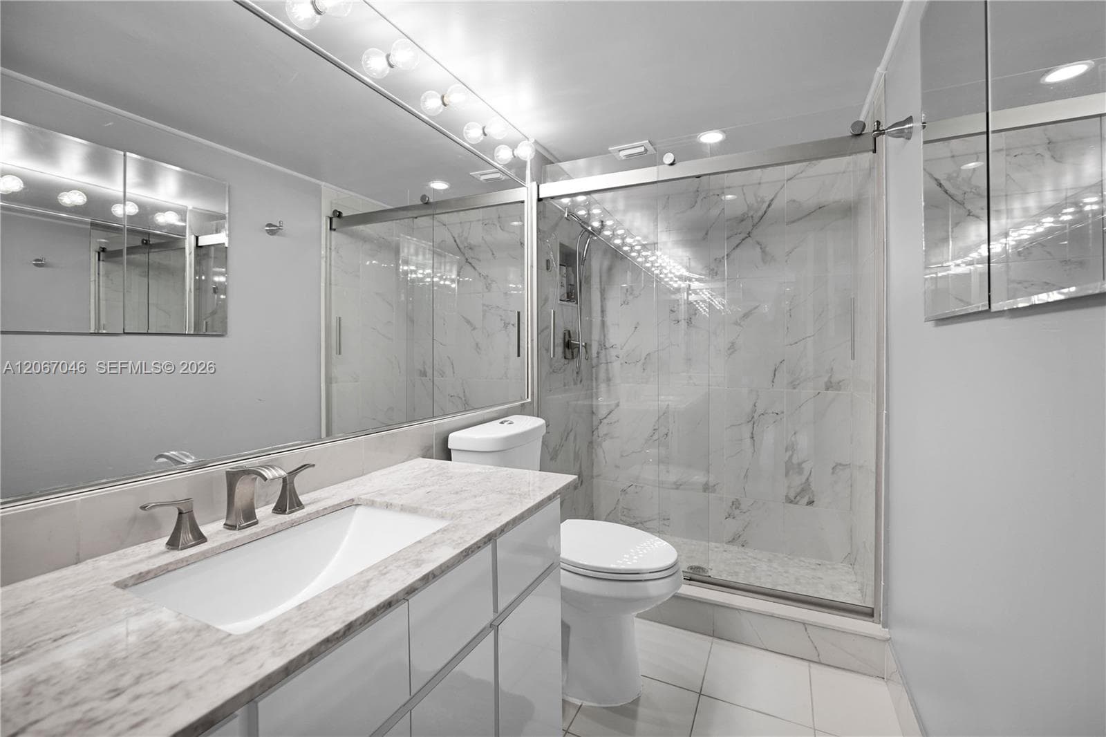 2nd Bathroom
