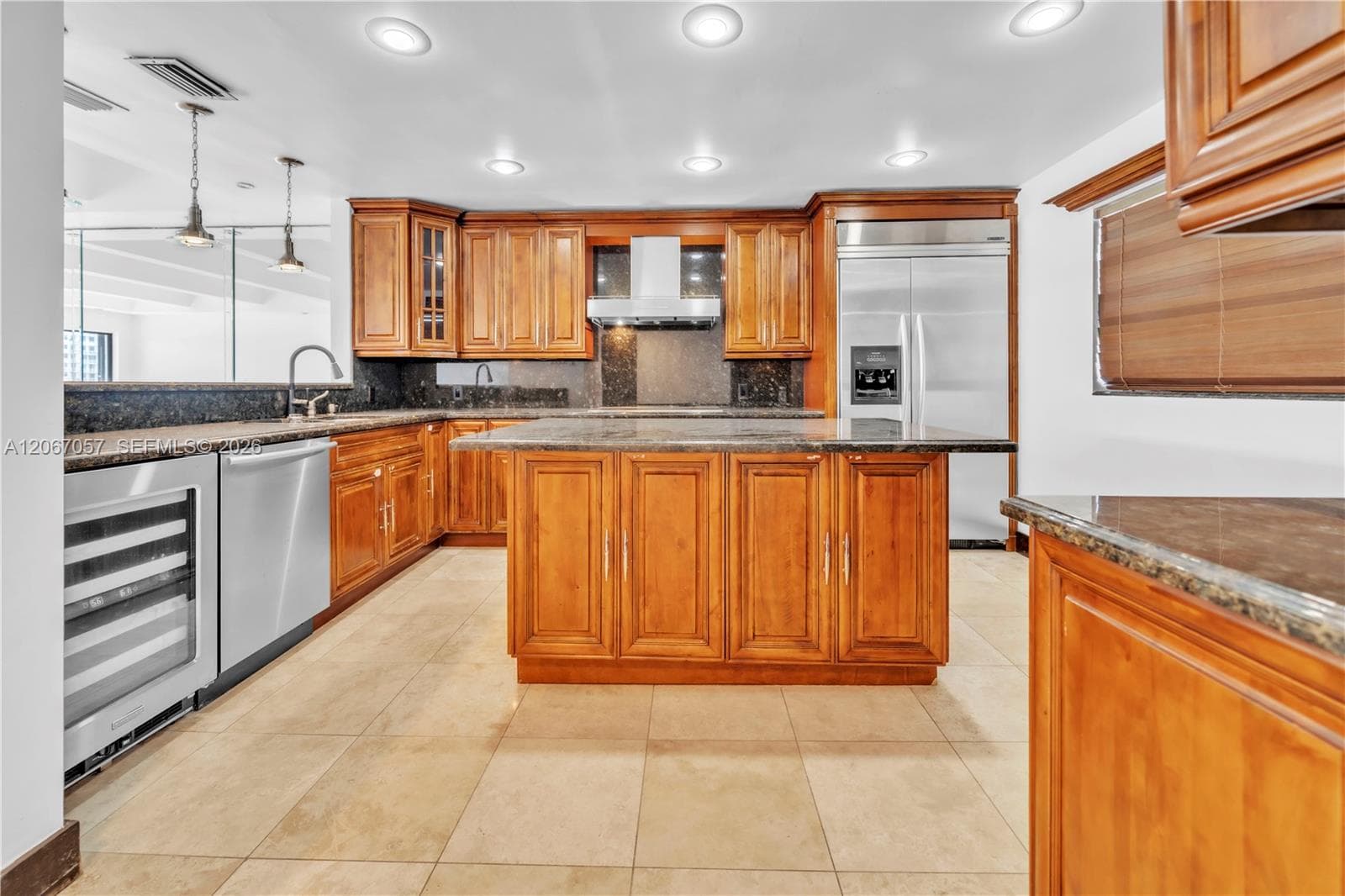 PELICAN LANDING CONDO · #PH1A in North Miami Beach - Photo 2