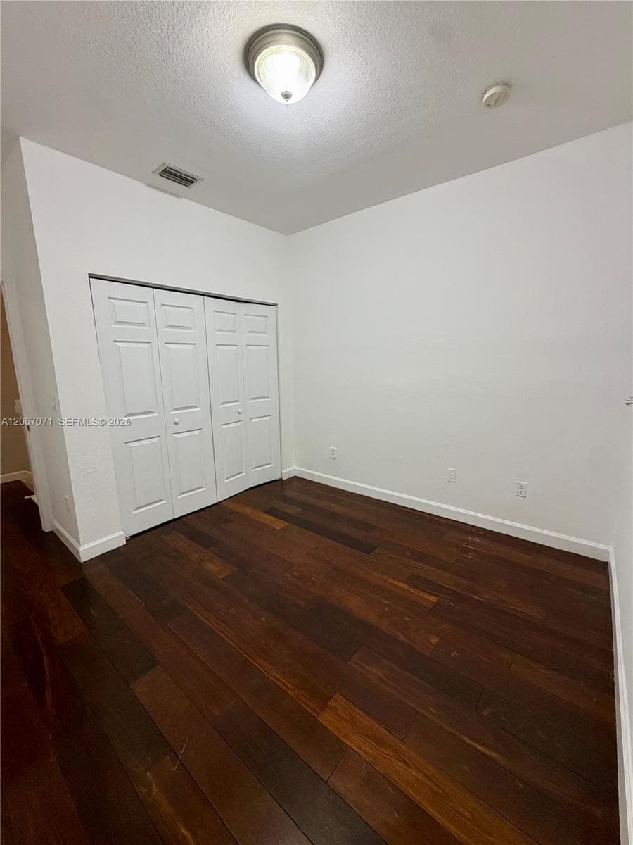 1067 NE 41st Pl photo 15