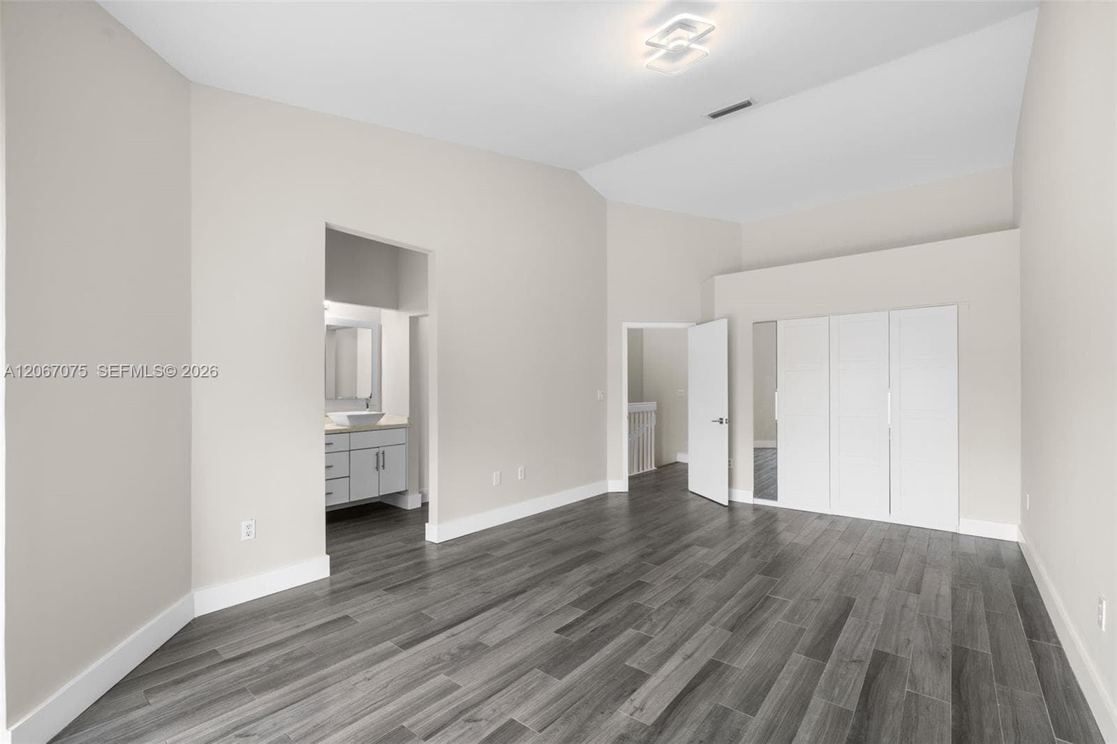 3750 NE 209 Ter photo 31