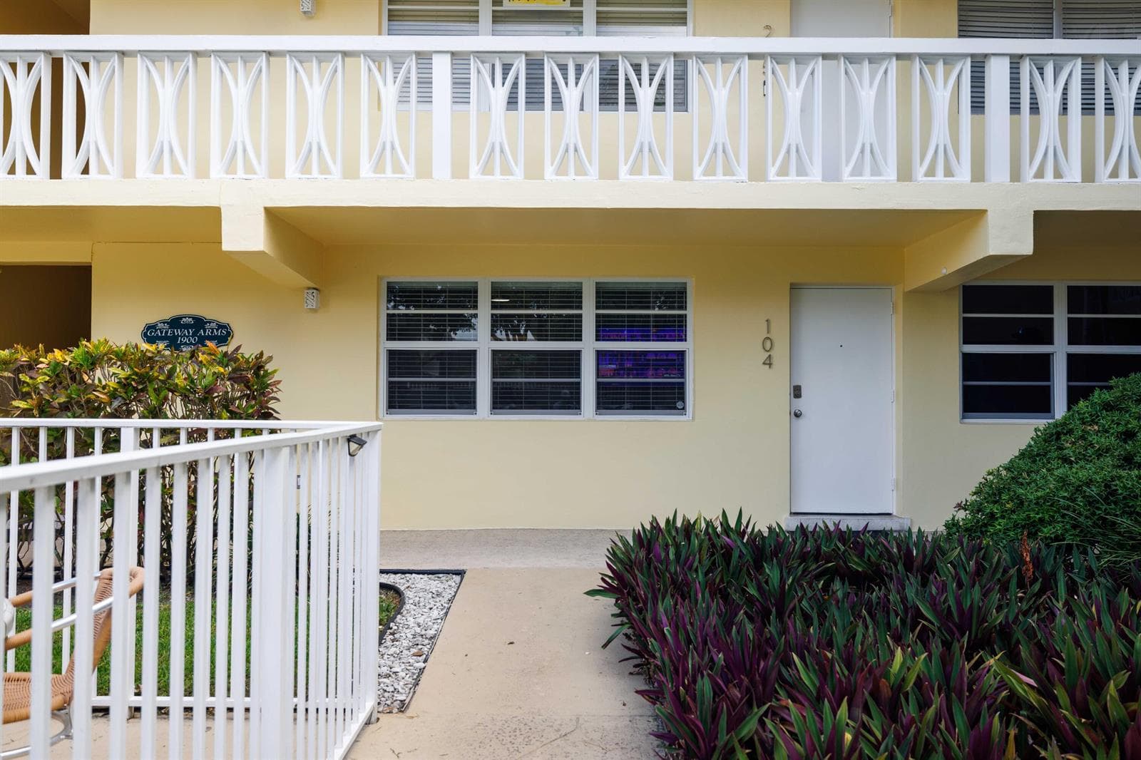 1900 ne 8th ct, #104, Fort Lauderdale fl
