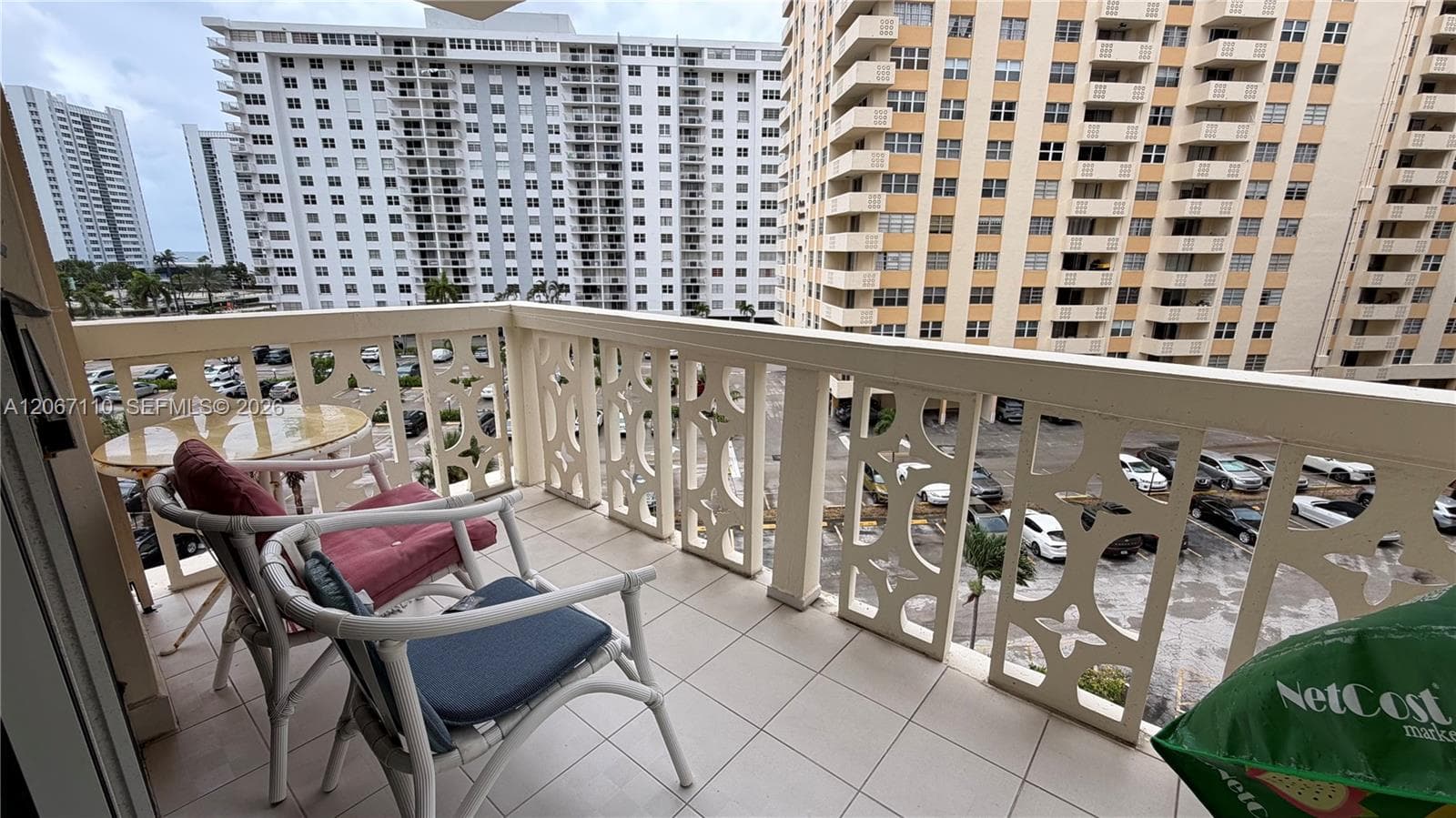 IMPERIAL TOWERS · #509 in Hallandale Beach - Photo 16