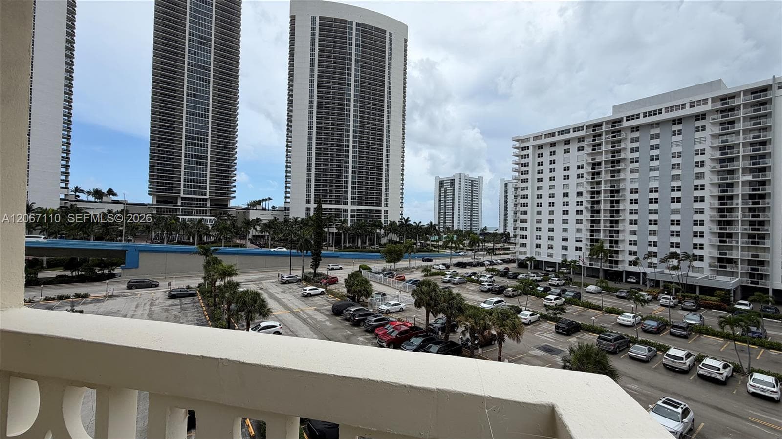 IMPERIAL TOWERS · #509 in Hallandale Beach - Photo 15