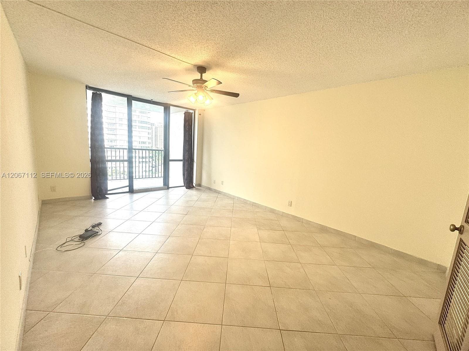 AVANT GARDE CONDO · #806 in Hallandale Beach - Photo 9