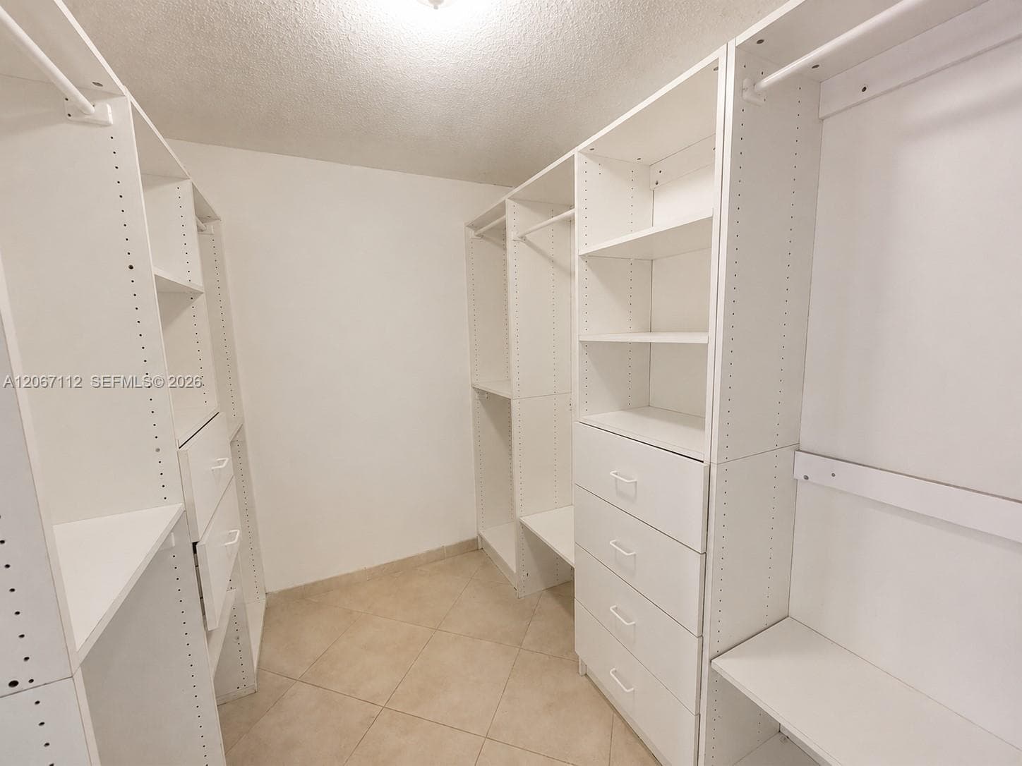 AVANT GARDE CONDO · #806 in Hallandale Beach - Photo 11