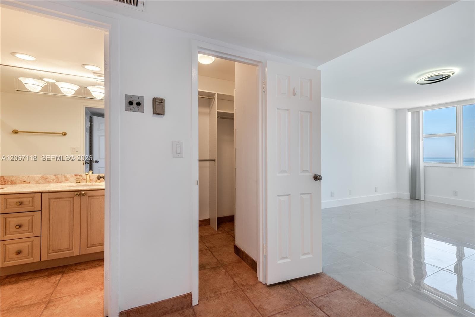 PARKER DORADO CONDO · #310 in Hallandale Beach - Photo 3