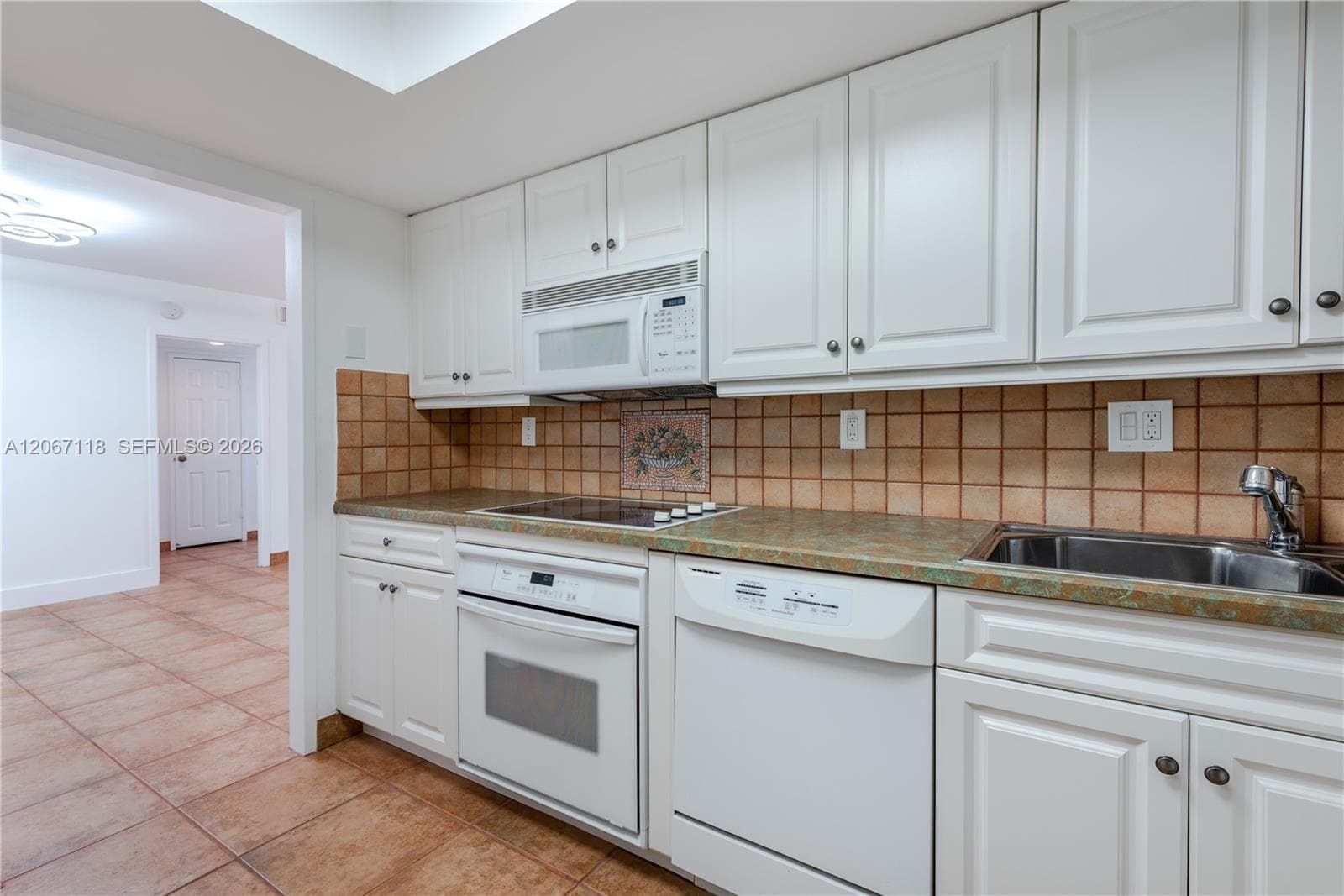 PARKER DORADO CONDO · #310 in Hallandale Beach - Photo 11