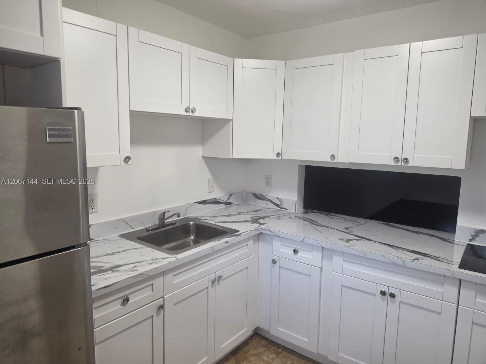 Star Lakes Condo · #803 in Miami - Photo 13