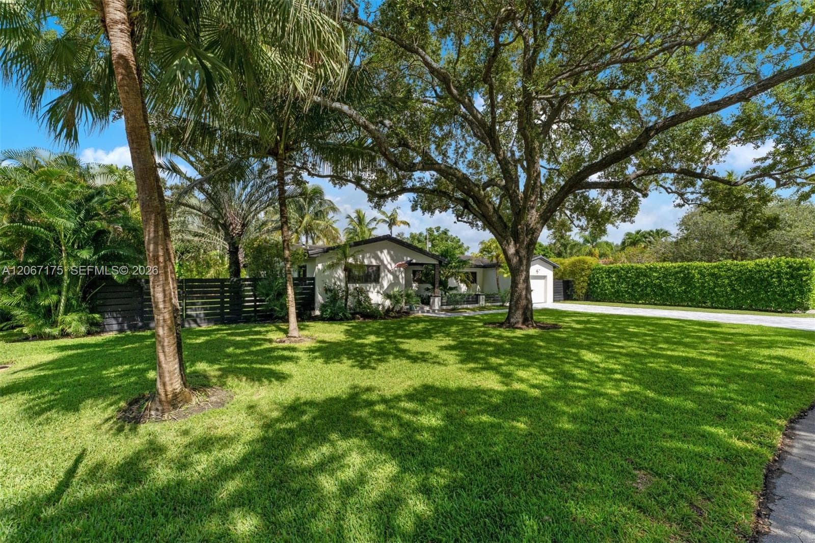 7790 SW 53rd Avenue photo 2