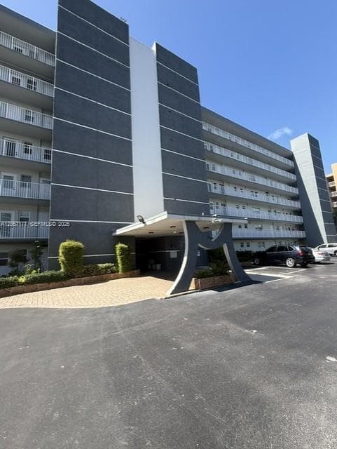 Meadowbrook · #403 in Hallandale Beach - Photo 3
