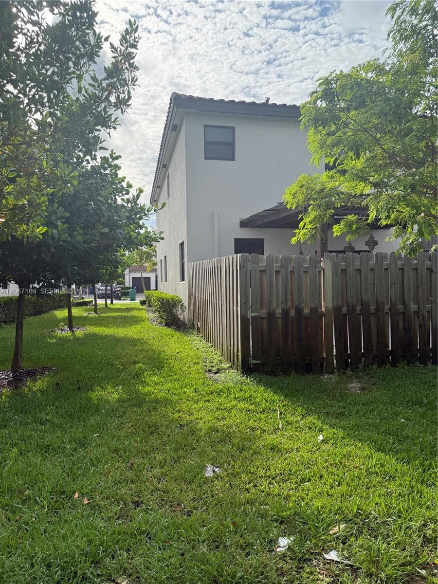 24600 SW 119th Pl #0 photo 8