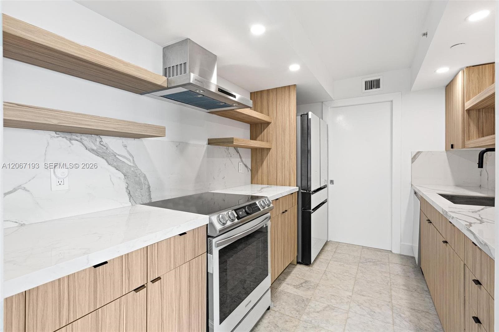THE COLLINS CONDO · #1009 in Miami Beach - Photo 8