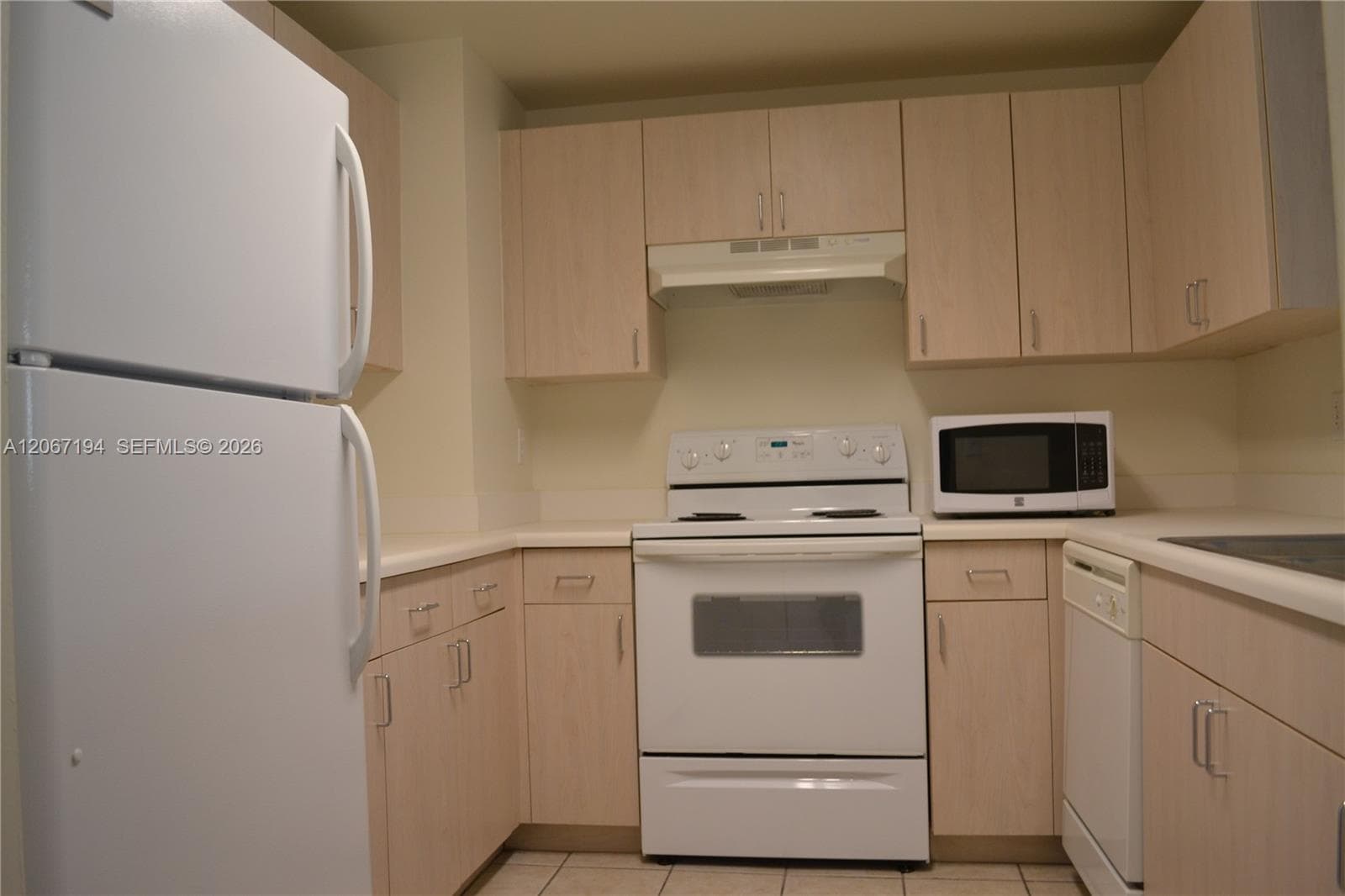 DOUGLAS GRAND CONDO · #420 in Coral Gables - Photo 7