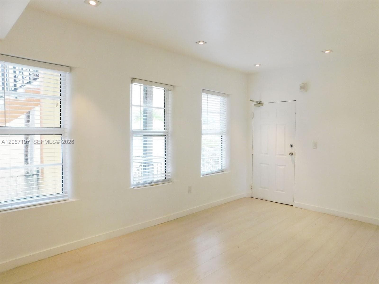 PINE TREE PLACE CONDO · #206 in Miami Beach - Photo 6