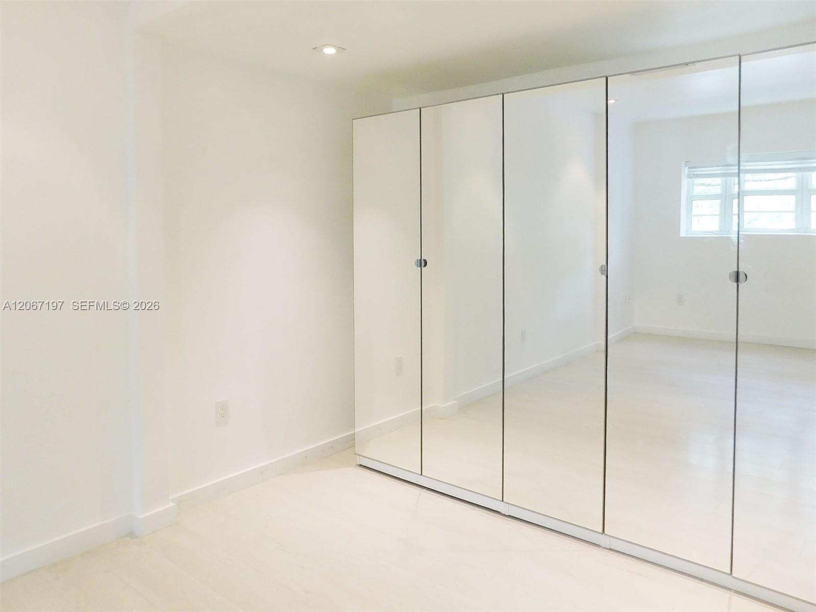 PINE TREE PLACE CONDO · #206 in Miami Beach - Photo 16