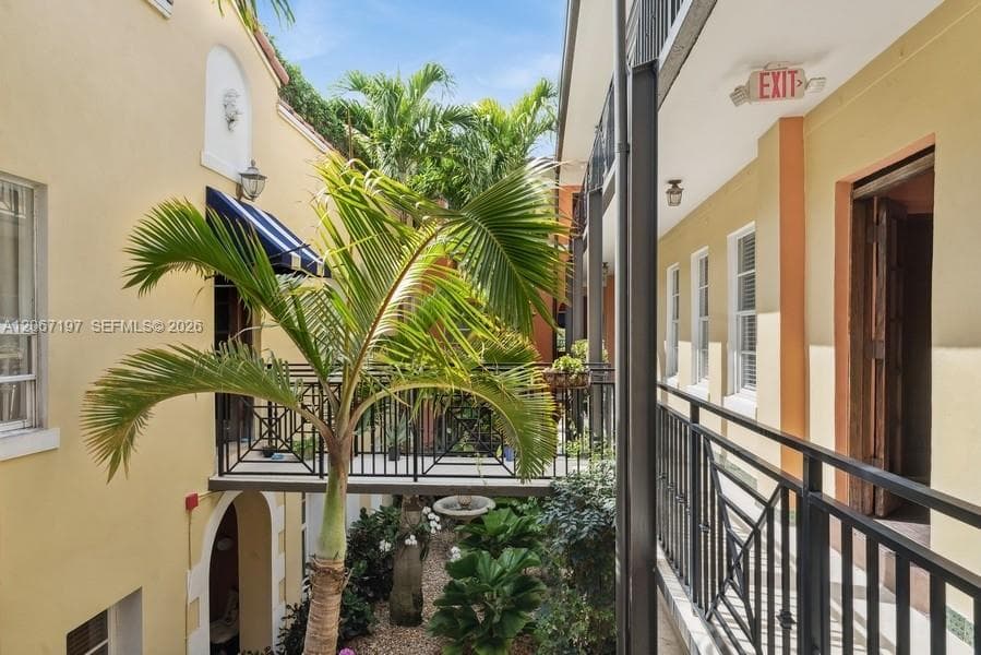 PINE TREE PLACE CONDO · #206 in Miami Beach - Photo 3