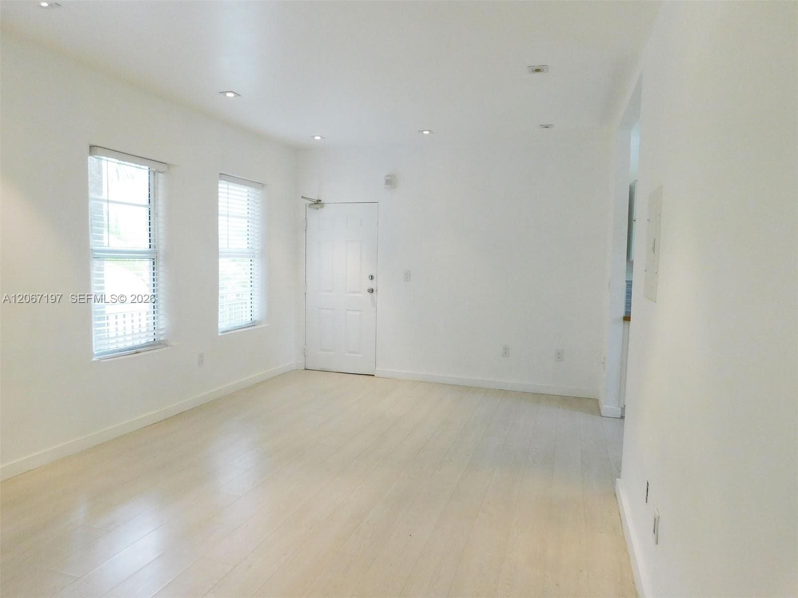 PINE TREE PLACE CONDO · #206 in Miami Beach - Photo 5