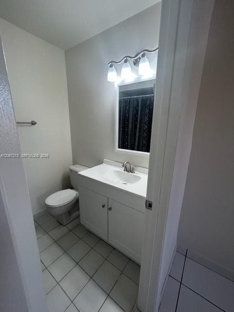 2nd bedroom bath