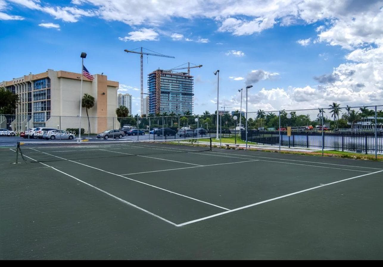DESOTO · #111 in Hallandale Beach - Photo 3