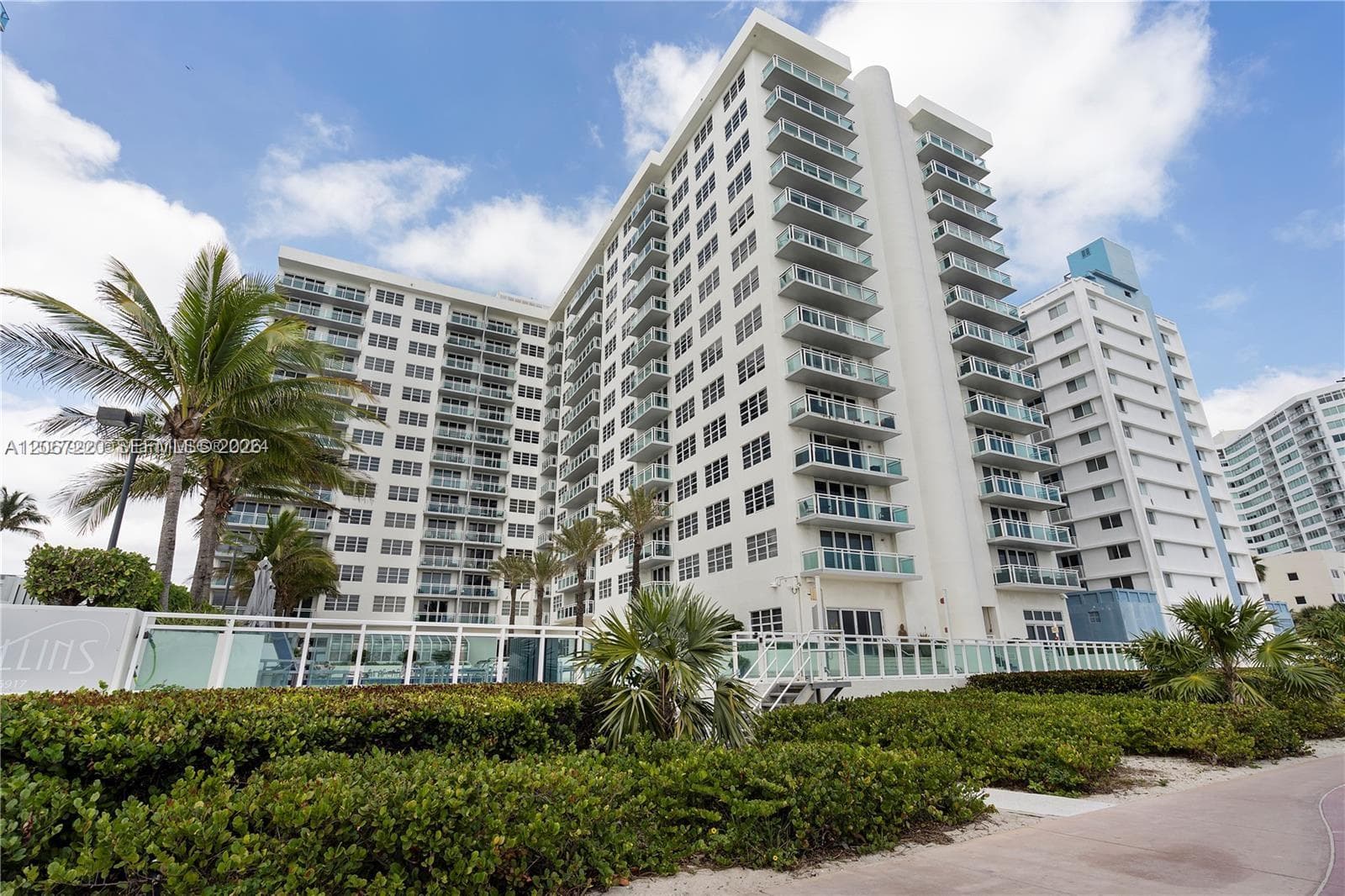 THE COLLINS CONDO · #411 in Miami Beach - Photo 24