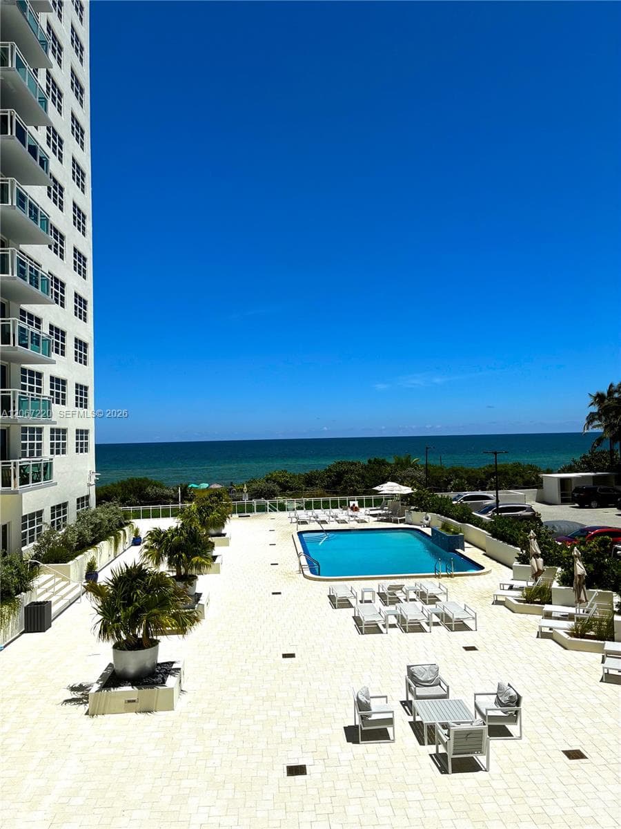 THE COLLINS CONDO · #411 in Miami Beach - Photo 14