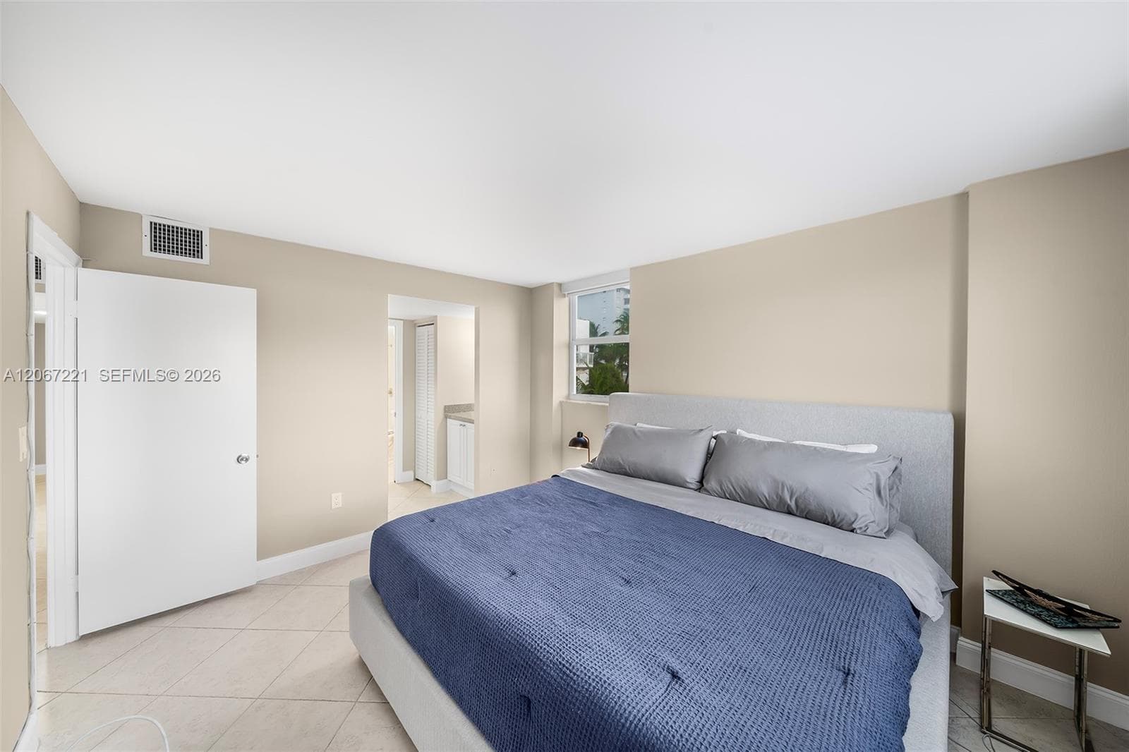THE PRESIDENTIAL CONDO · #318 in Miami Beach - Photo 15