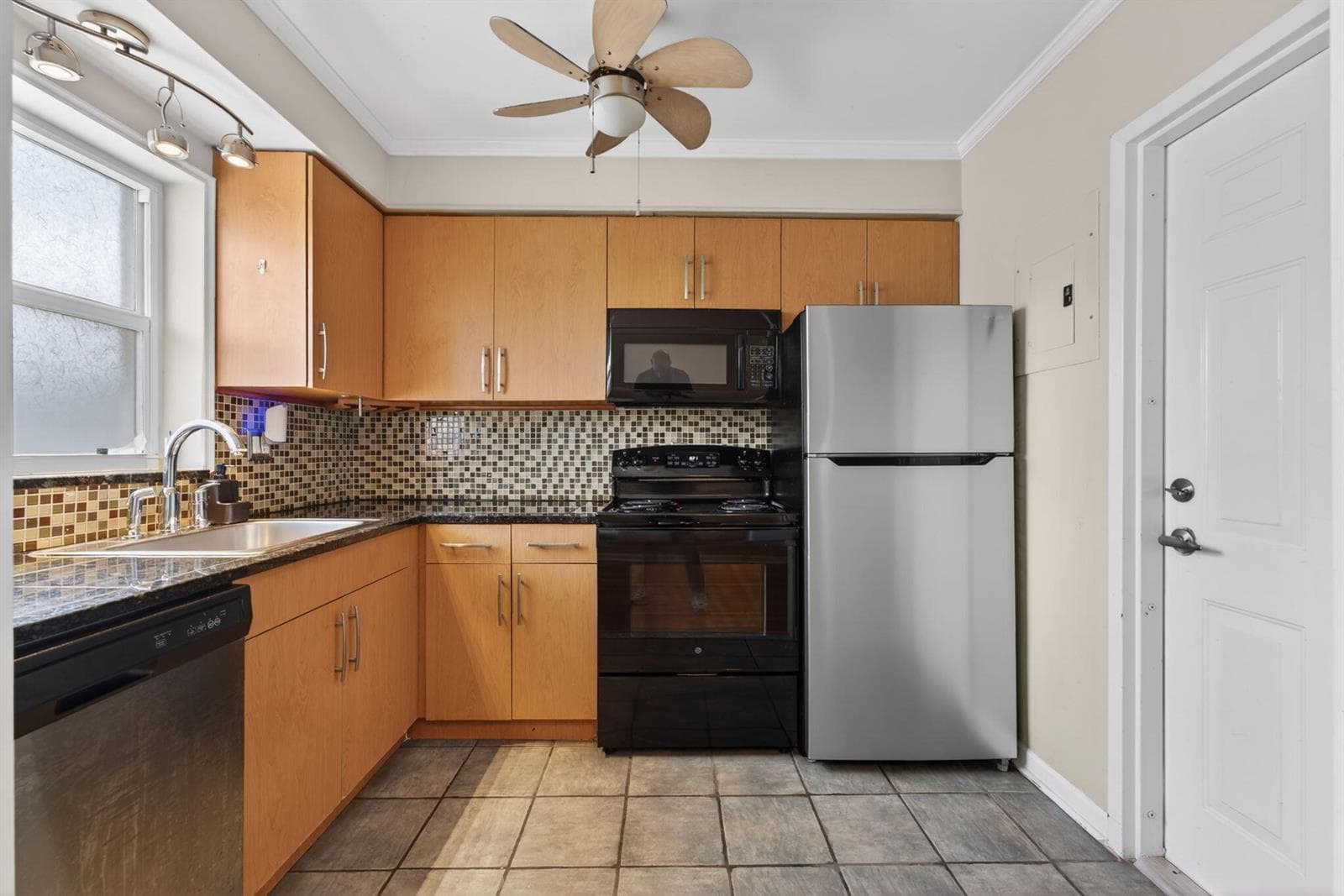 14-web-or-mls-DSC09235
