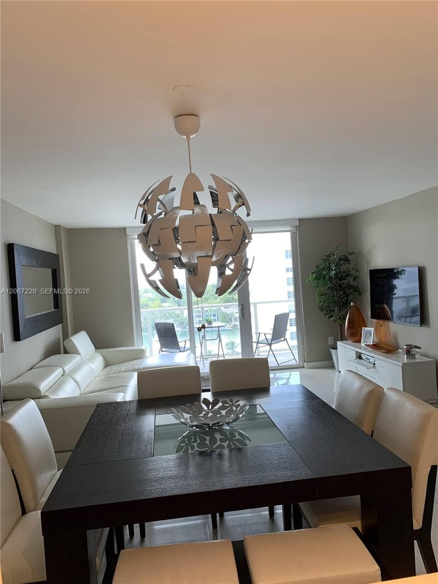 ARLEN BEACH CONDO · #1003 in Miami Beach - Photo 2