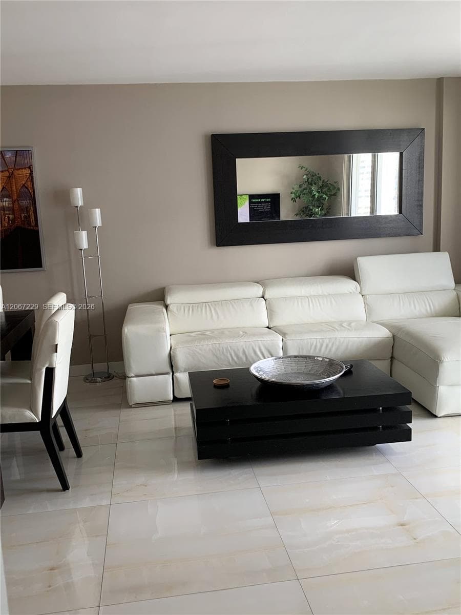 ARLEN BEACH CONDO · #1003 in Miami Beach - Photo 4