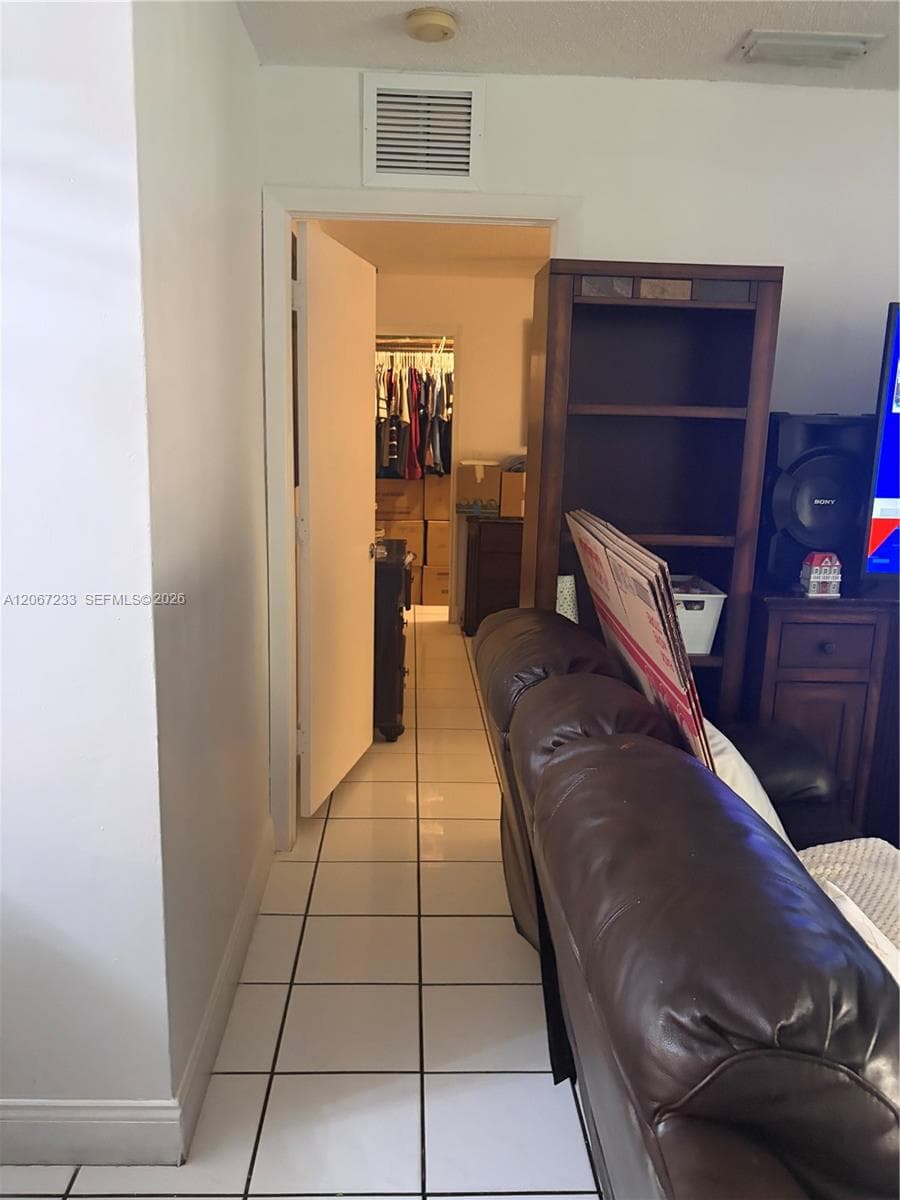 Grand Vista Condo · #5222 in Hialeah Gardens - Photo 3