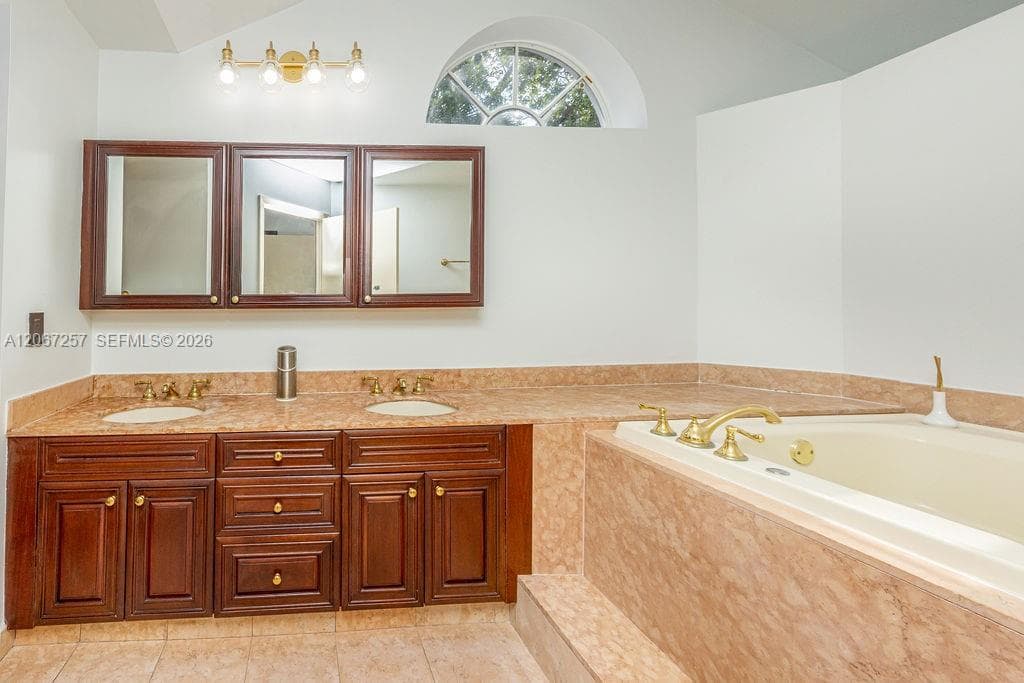 20935 NE 37th Ct photo 42