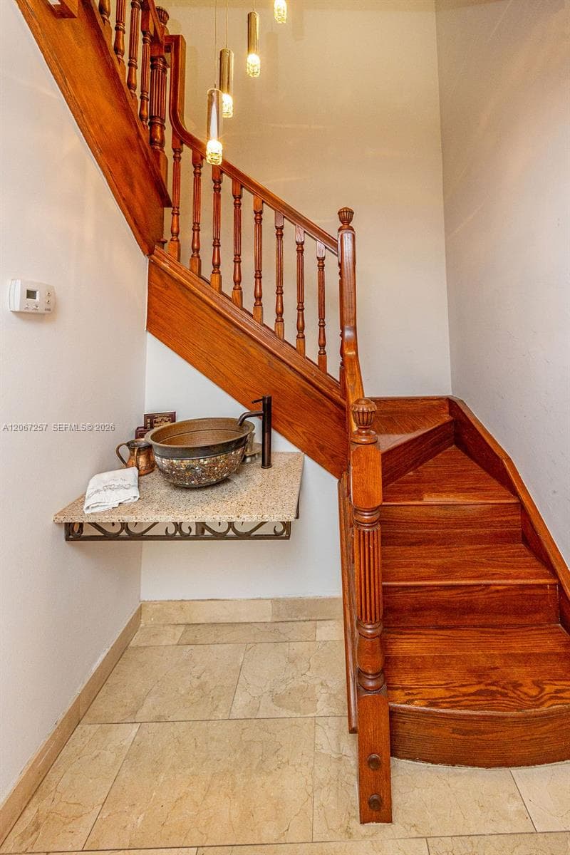 20935 NE 37th Ct photo 29