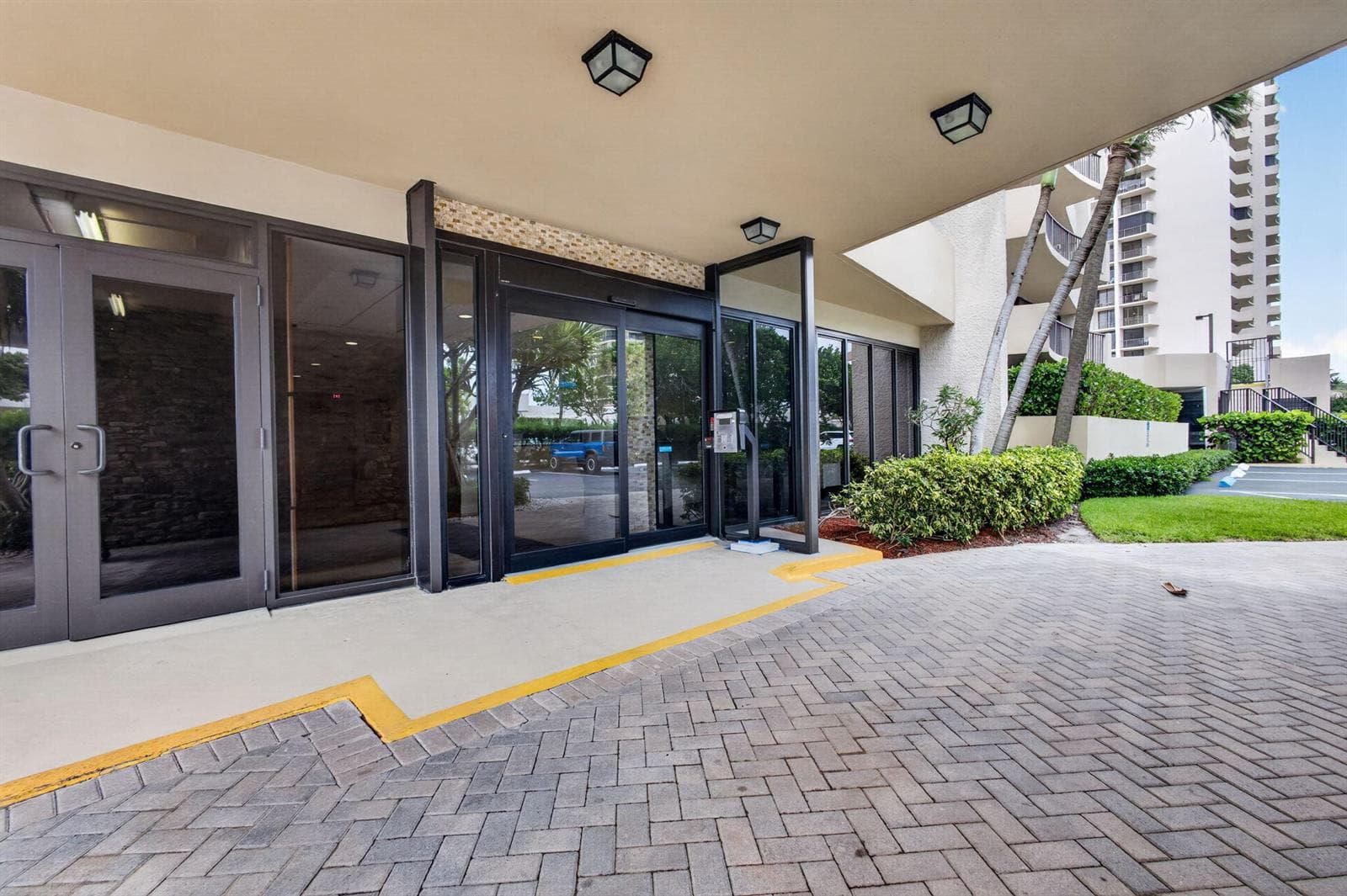 3-web-or-mls-5D1A8026
