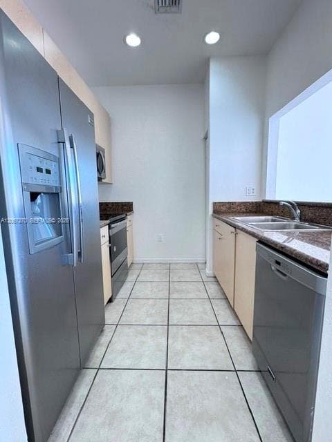 11102 SW 236th Ter photo 2