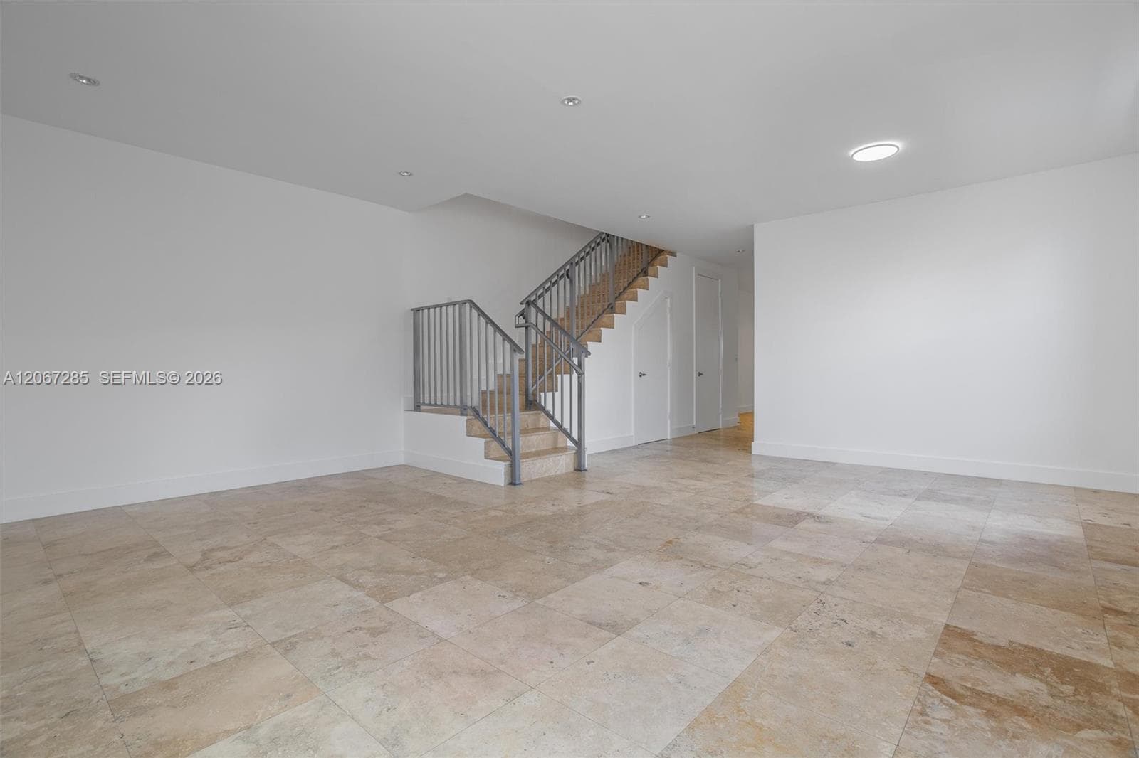 2784 SW 34th Ave photo 9