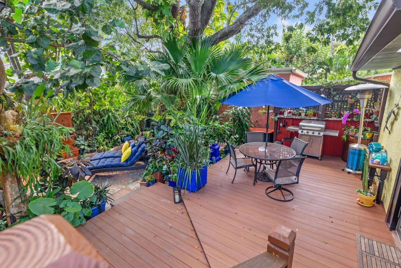 728 Palm Street
