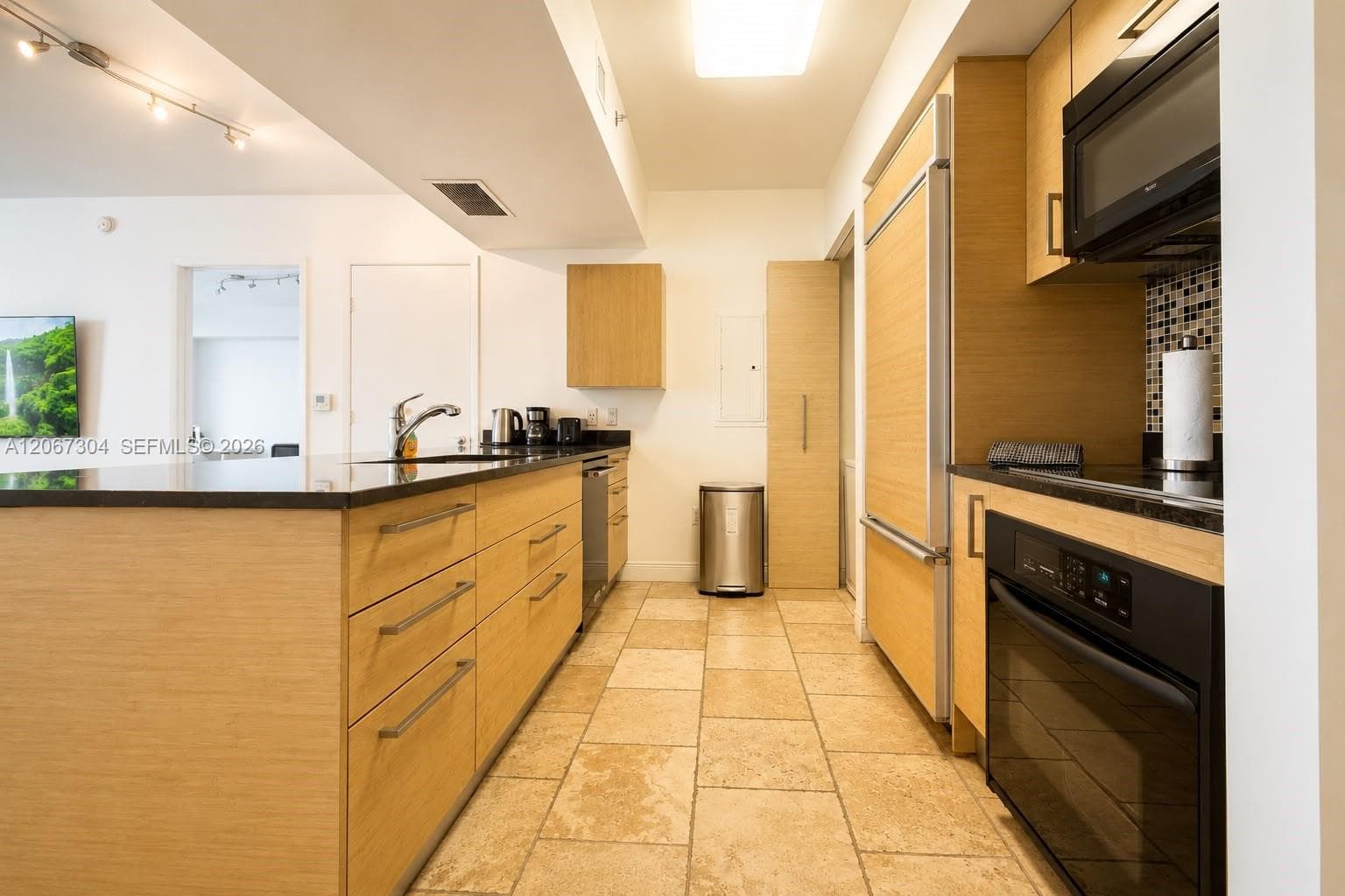 BEACH CLUB TWO CONDO · #4010 in Hallandale Beach - Photo 5