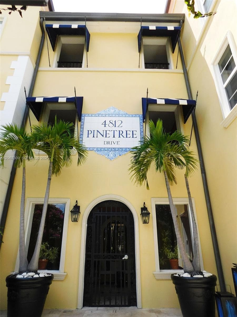 PINE TREE PLACE CONDO · #206 in Miami Beach - Photo 1