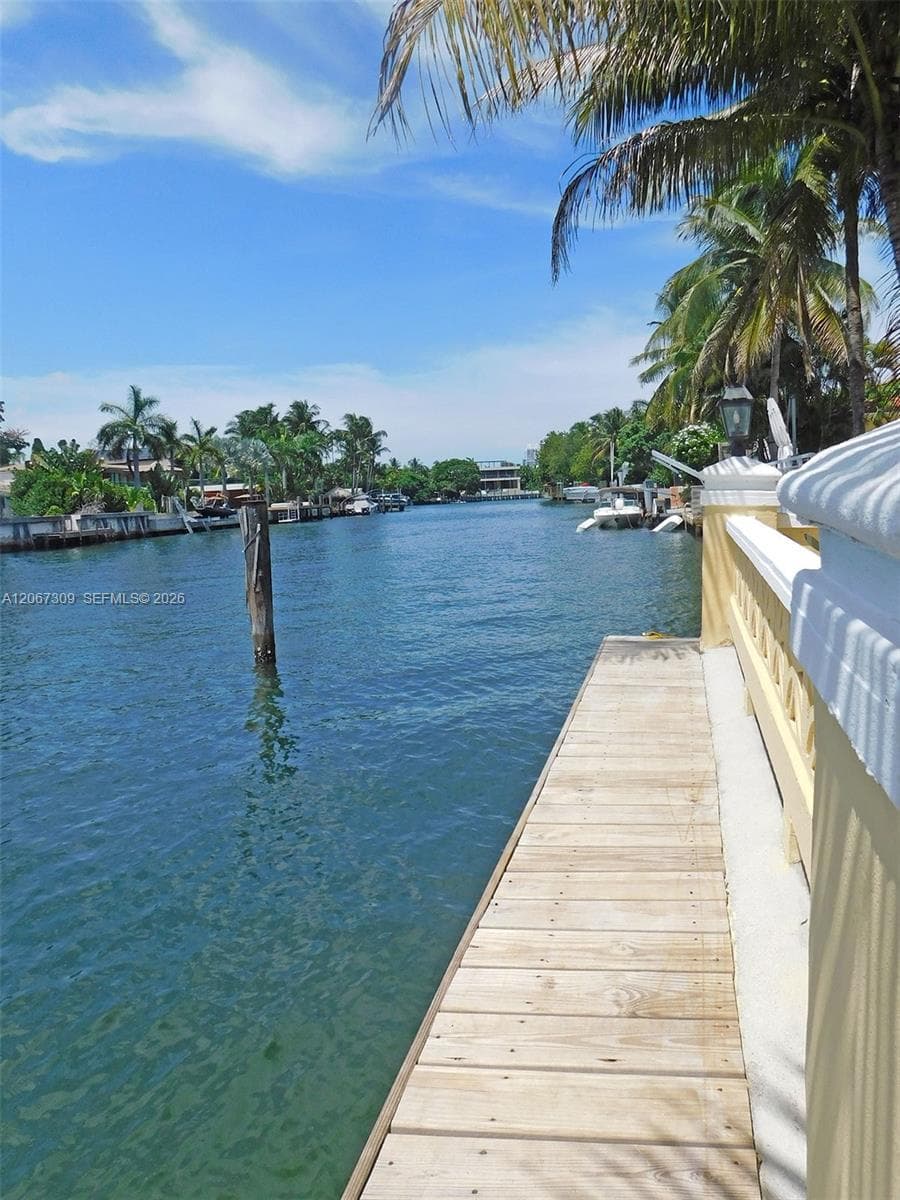 PINE TREE PLACE CONDO · #206 in Miami Beach - Photo 25
