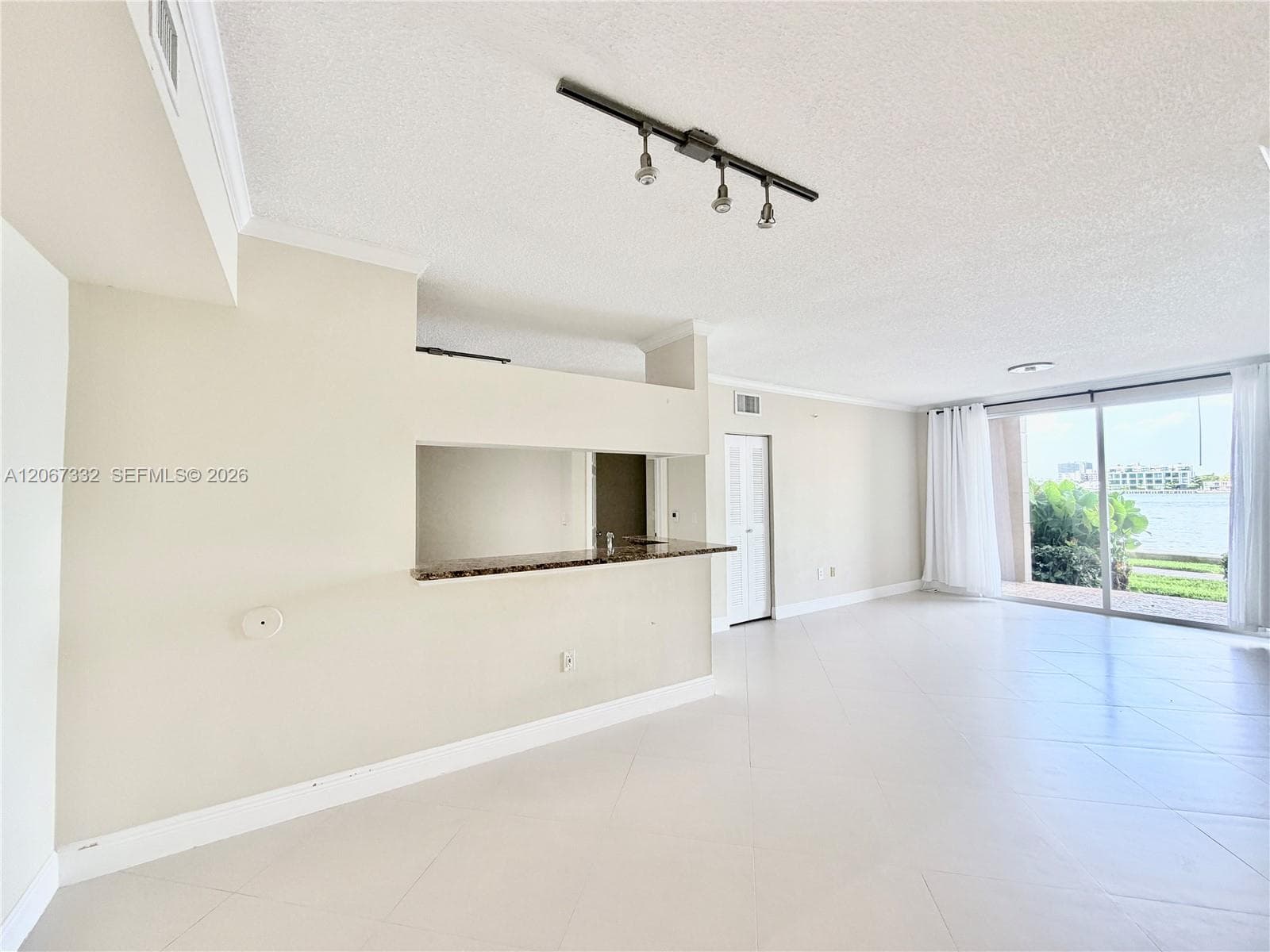 Porto Bellagio · #1105 in Sunny Isles Beach - Photo 6