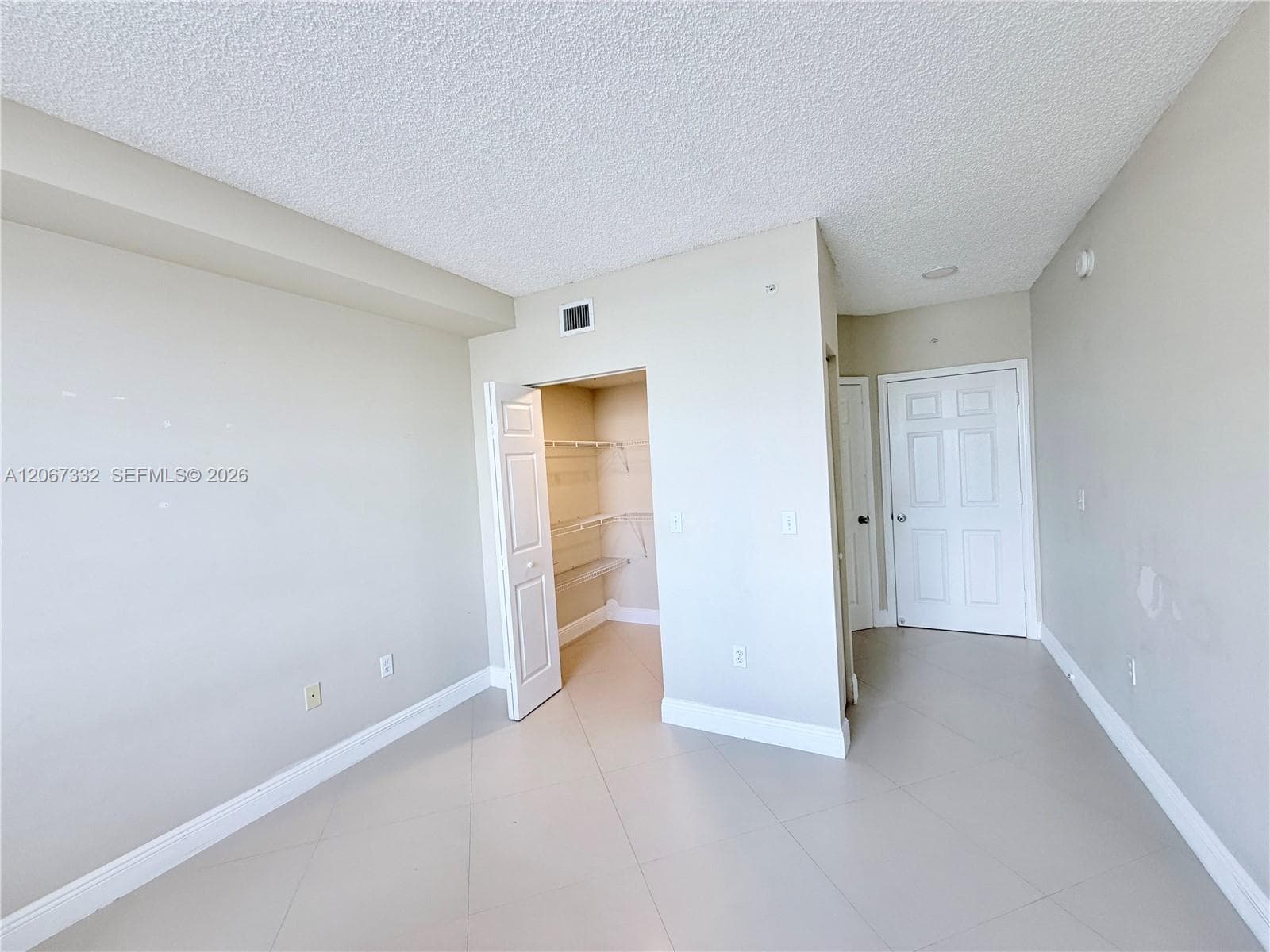 Porto Bellagio · #1105 in Sunny Isles Beach - Photo 12